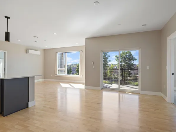 20 Upper Falls Road #402, Biddeford, ME 04005