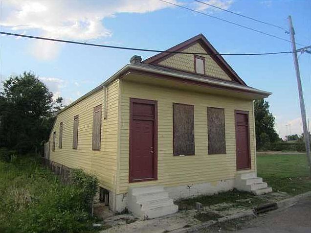 2nd image of 417 Alabo St