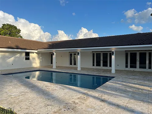 8885 SW 76th Ter Photo 1