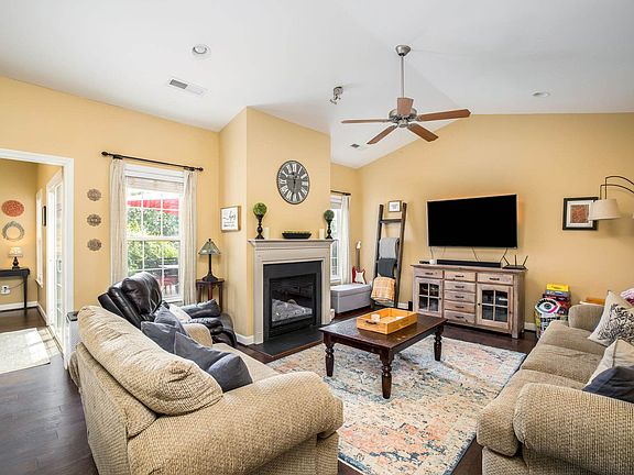5th image of 433 Water Mill Ct