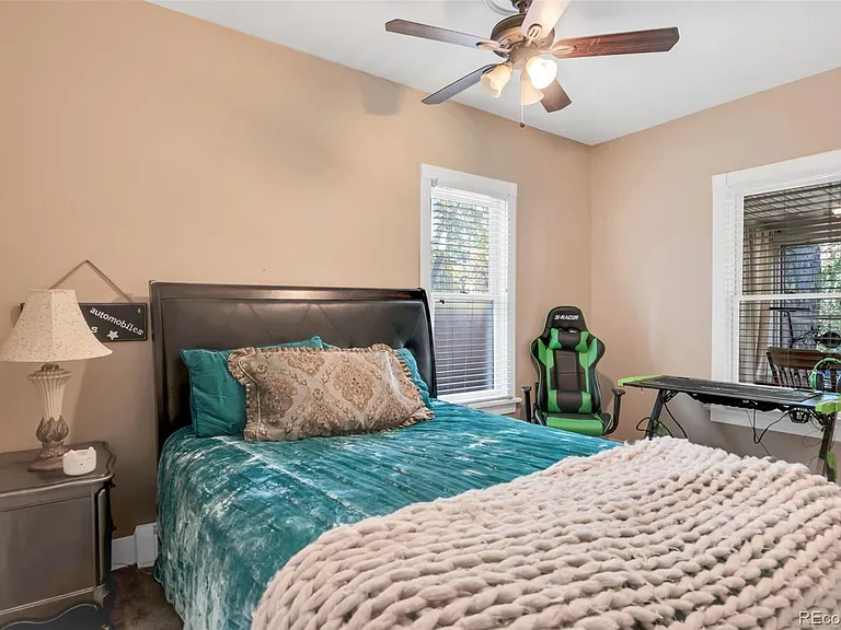 517 Josephine St — Photo 12