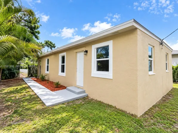 728 SW 6th St #2, Dania, FL 33004