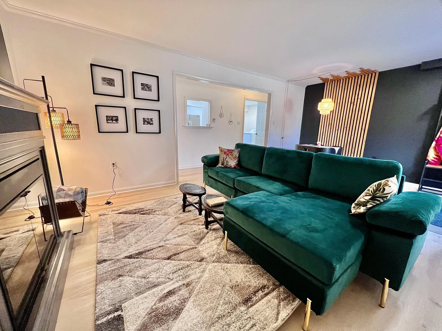 Weaver Ct, Laurel — Photo 1