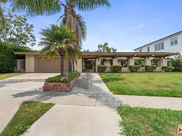 1453 Galaxy Dr, Newport Beach, CA 92660
