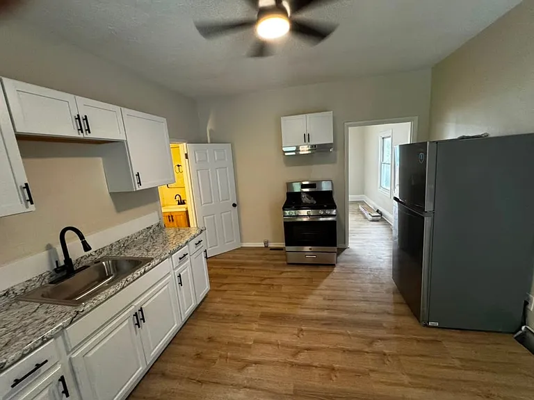 606 Federal St — Photo 10