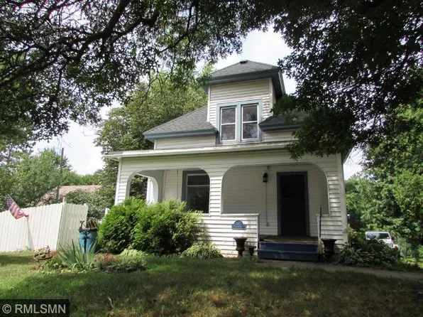 801 N Cascade St, Osceola, WI 54020