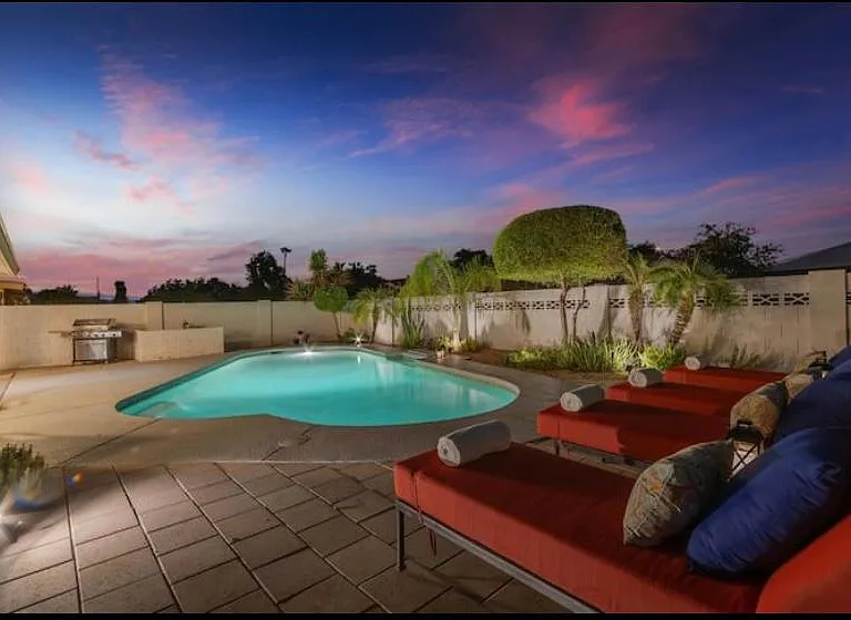 1209 E Campus Dr — Photo 15