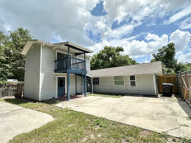 1 bed, 400 sqft, $1,395 — Photo 2