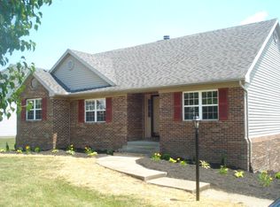 813 Oak Fairway Ct, Maysville, KY 41056