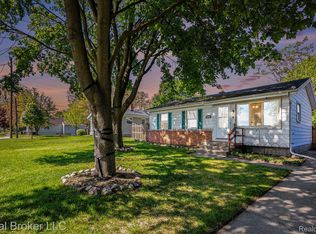 2609 15th Ave, Port Huron, MI