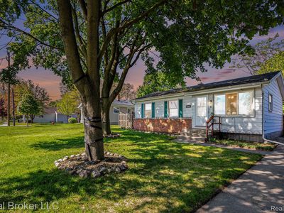 2609 15th Ave, Port Huron, MI, 48060