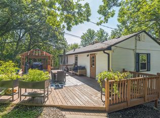 11908 James Rd, Minnetonka, MN 55343