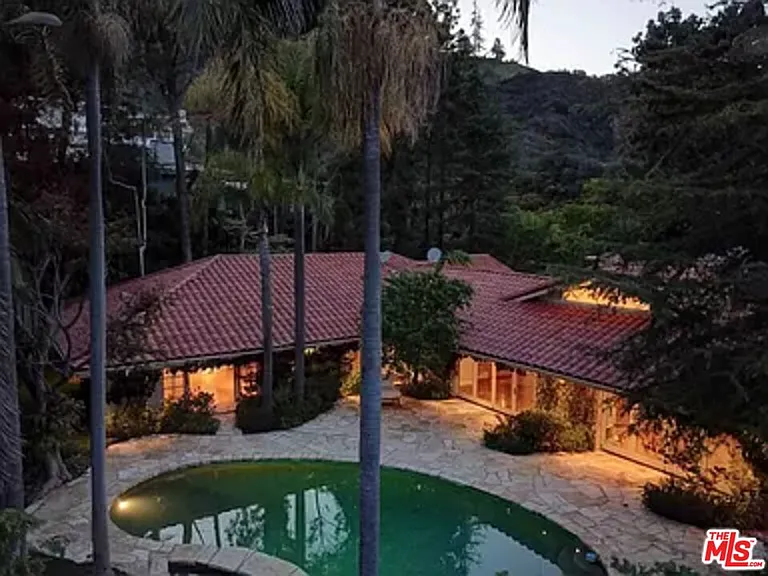 1681 Stone Canyon Rd — Photo 31