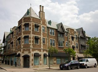 503 Chestnut St APT 203, Winnetka, IL 60093