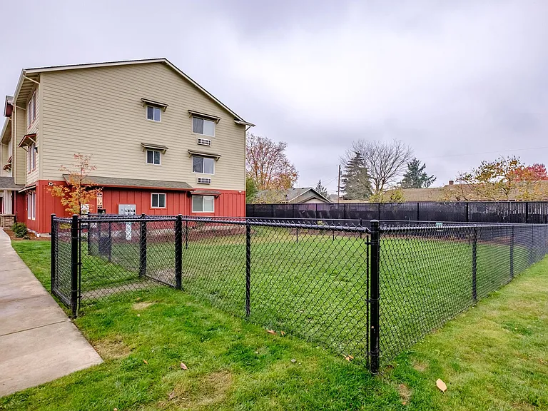 Aspen Place Apartments — Photo 16
