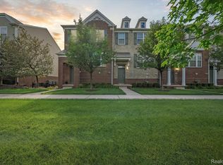 44593 Ellery Ln #441, Novi, MI 48377