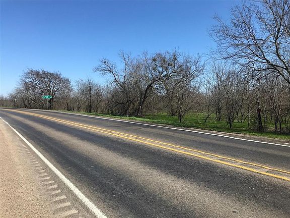 2nd image of 1001 N State Highway 34
