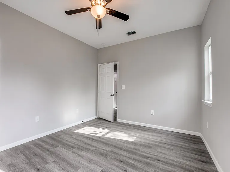 2910 S Laredo St #2 — Photo 10