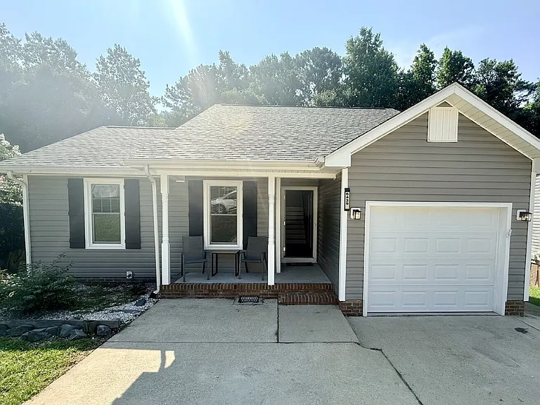 6439 Applewhite Rd — Photo 1