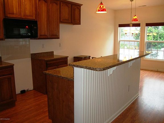 Kitchen Breakfast Bar