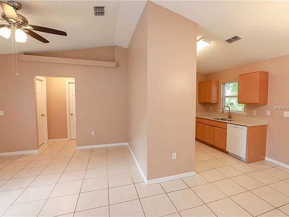 4th image of 622 Gazelle Dr