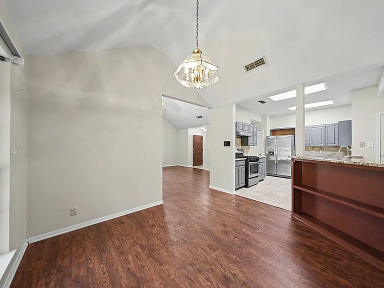 4522 Lone Star Trl — Photo 8