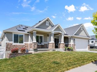 366 W Sky Hawk Way, Elk Ridge, UT 84651