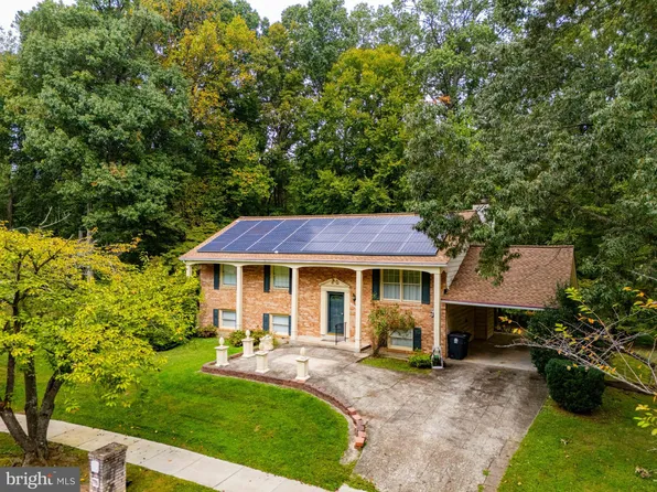 9910 Quiet Glen Ct, Upper Marlboro, MD 20774