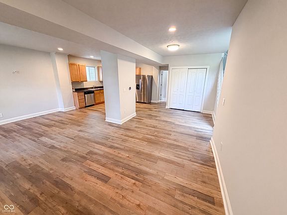 3rd image of 2615 Boulevard Pl