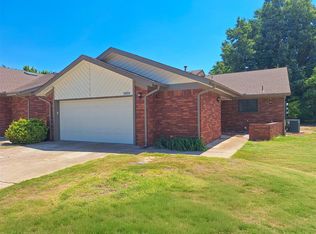 11929 N Mustang Rd, Yukon, OK 73099