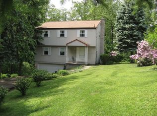 149 Harding Rd, West View, PA 15229