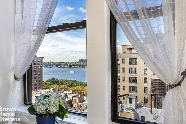 Rented by Brown Harris Stevens | media 19