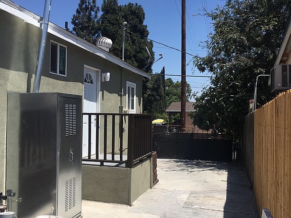 4th image of 957 N Hazard Ave