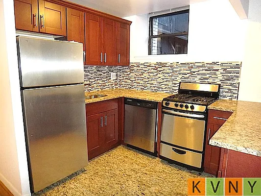 Rented by KVNY Soho | media 8