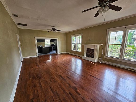 2nd image of 305 E Ross Ave #H