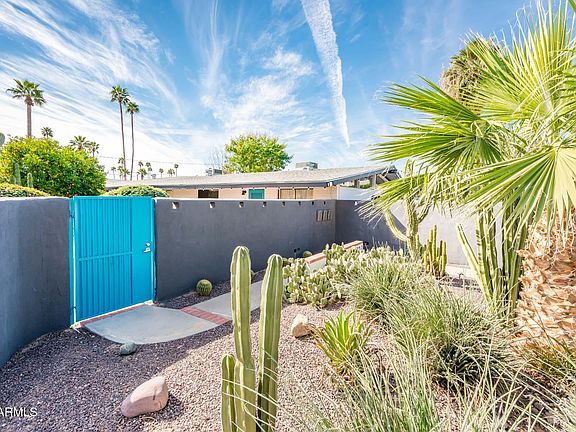 5th image of 2727 E MONTECITO Avenue