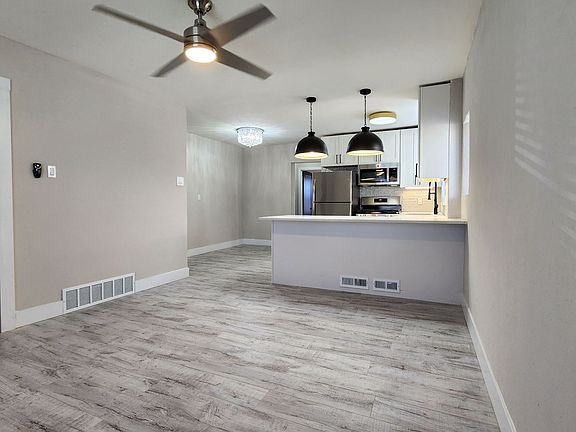 4th image of 6616 Alamo Ave #1B-1Ba