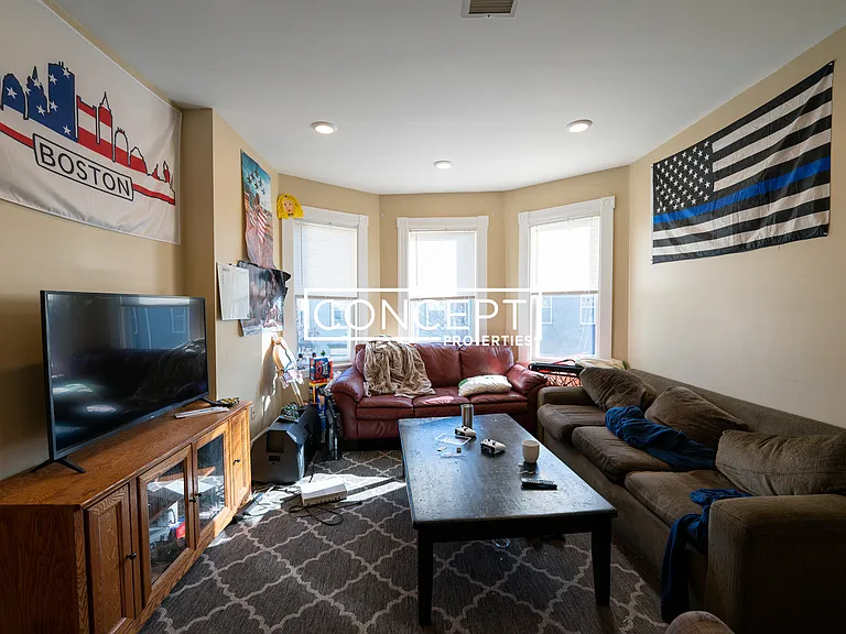 11 Carmel St #2 — Photo 6