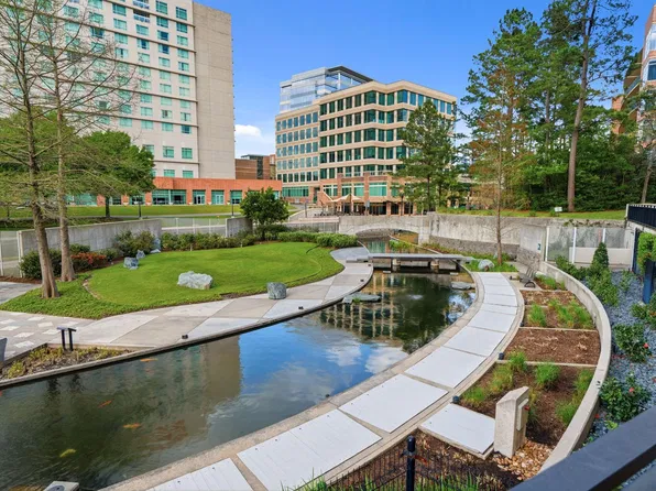 3 Waterway Ct APT 1B, Spring, TX 77380