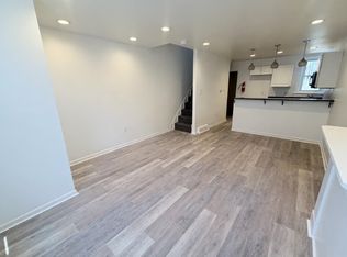 851 Palm St, Philadelphia, PA 19104