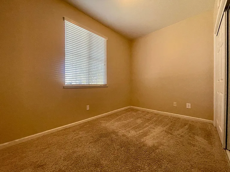 760 Cherry Tree Ct — Photo 7
