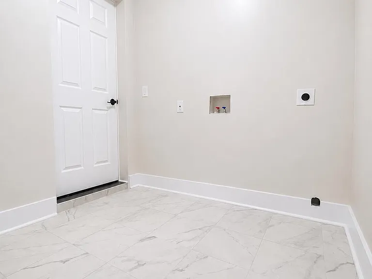 1412 Pocahontas St — Photo 26