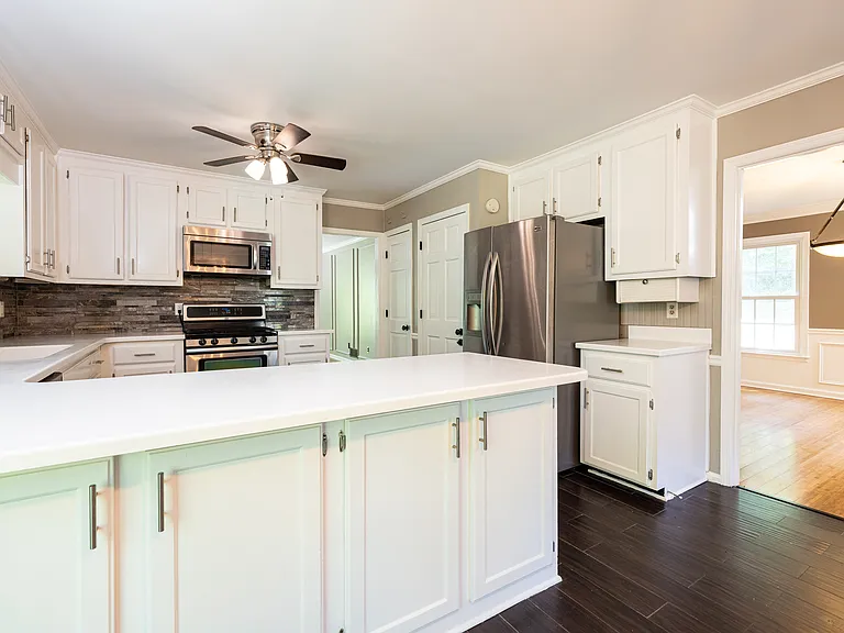 2124 Rockland Ct — Photo 25