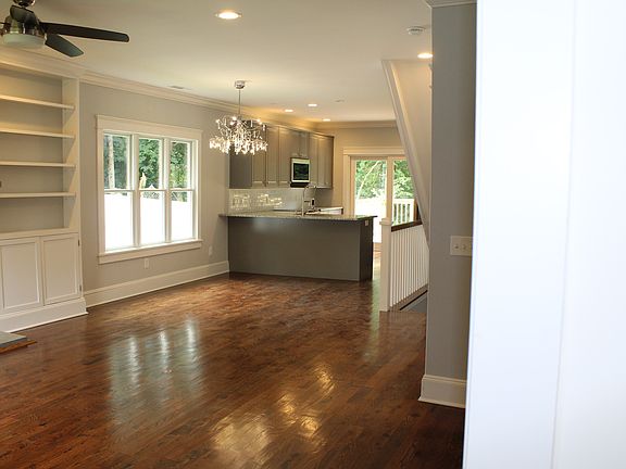 Open Living room /kitchen