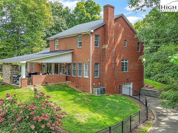 3rd image of 177 E Dogwood Drive