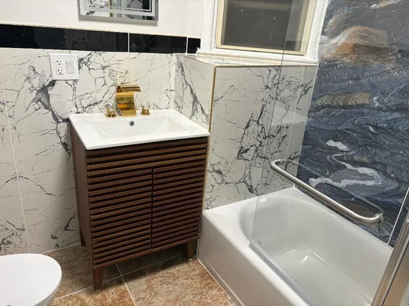 99 West 50th Street image 32 of 44