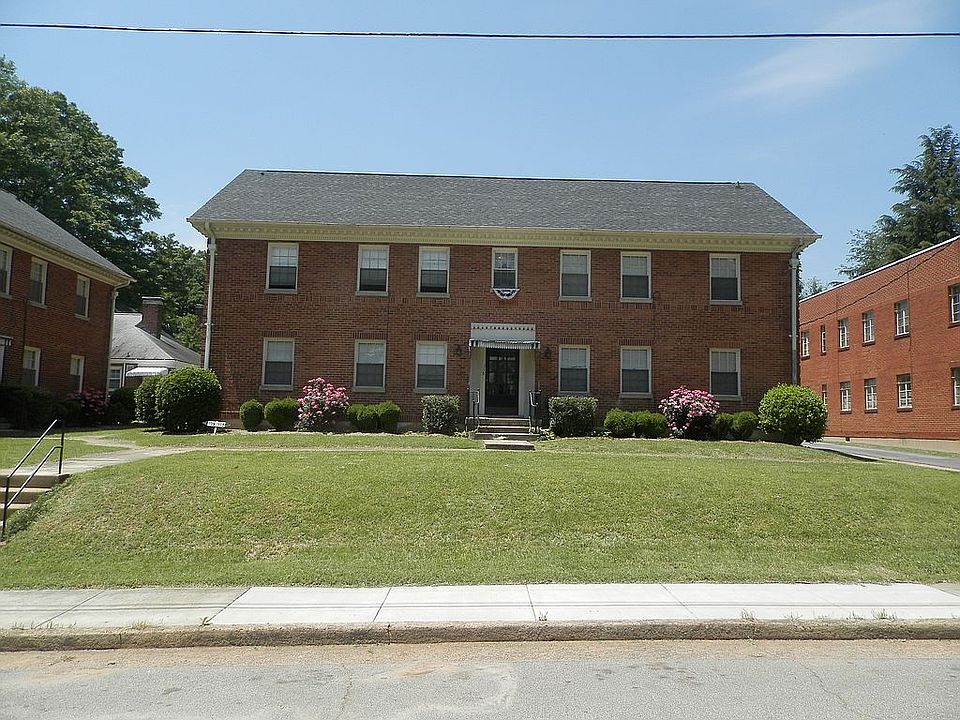 1st image of 115 Westmoreland Ct #4