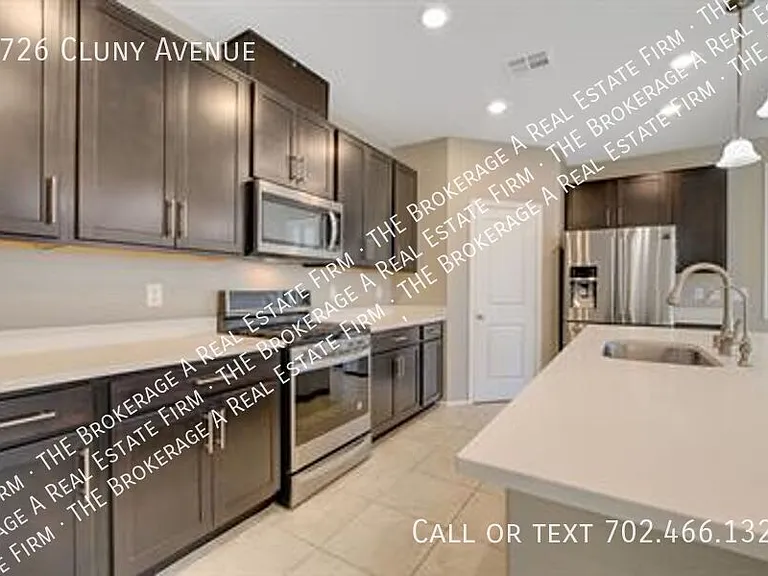 9726 Cluny Ave — Photo 11