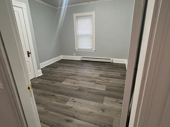 5th image of 136 Western Ave #1
