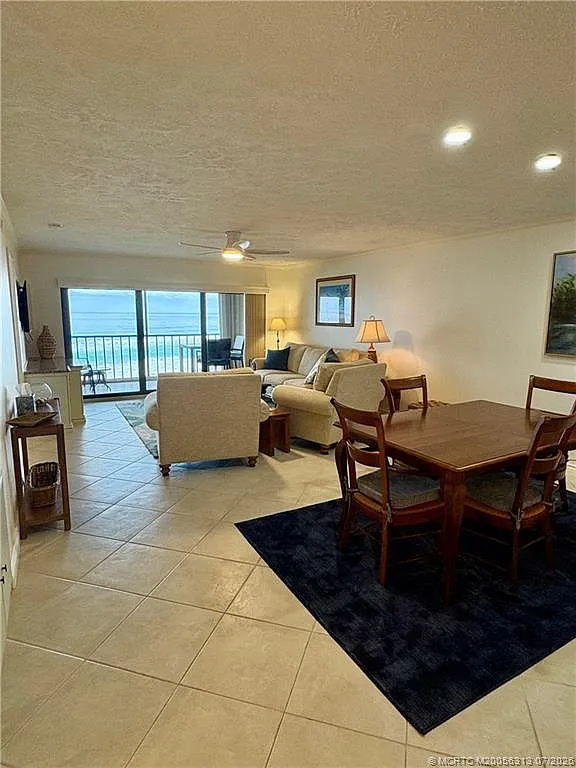 2 bed, 2.0 bath, 1354 sqft, $3,250 — Photo 2